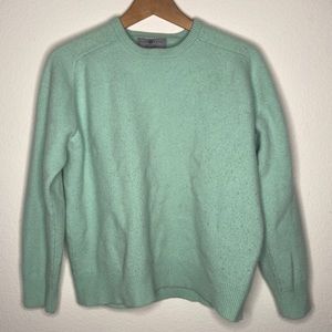 Mint Cashmere Sweater with Crew Neckline